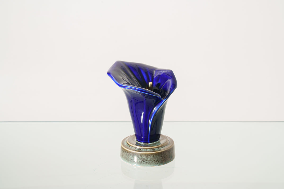 Calla-Lilien-Andenkenurne - Blaue Nacht | Keramik