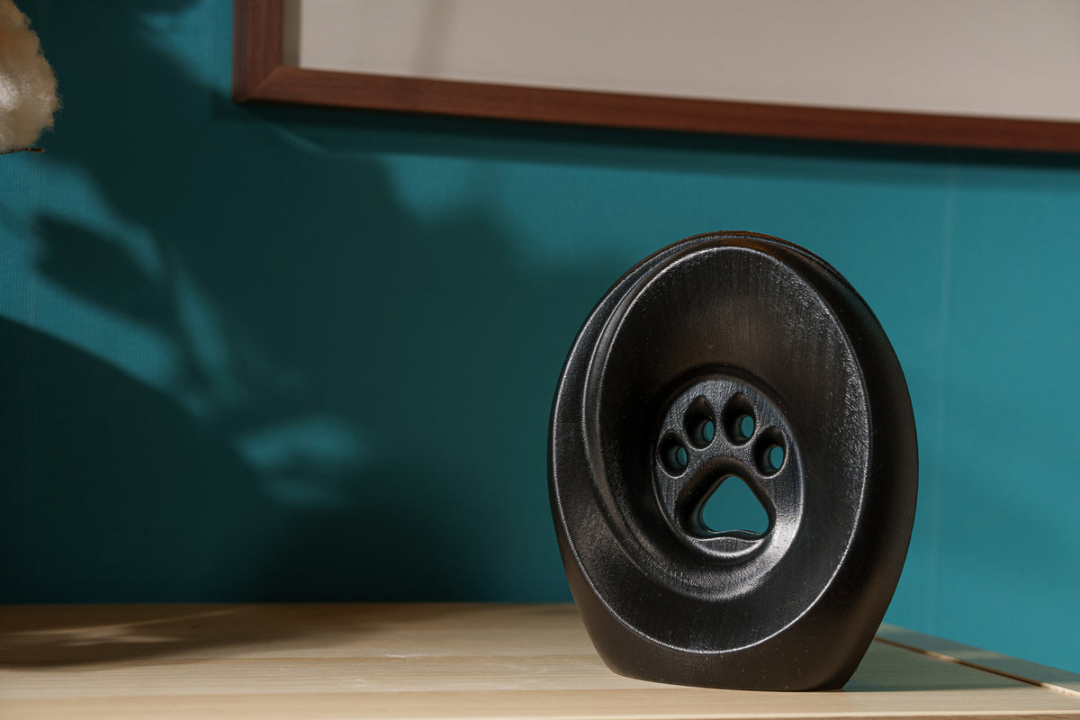 Einascherungsurnefur Asche Erinnerungsurnemit Pfotenabdruck Hundeurne Katzenurne Tiererinnerung Farbe Schwarz