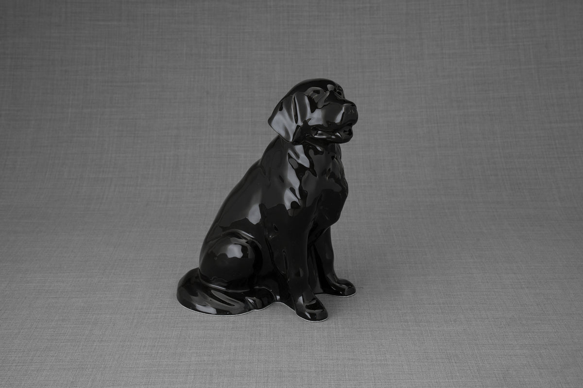 Golden Retriever Urne – Schwarz | Keramikurne für Haustiere