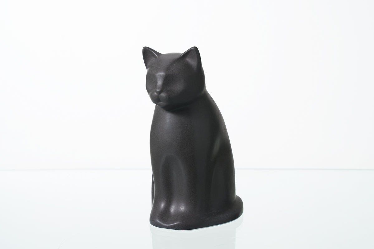 Haustier-Urne für Katze. Handgemachte Haustier-Urne. Katzen-Denkmal