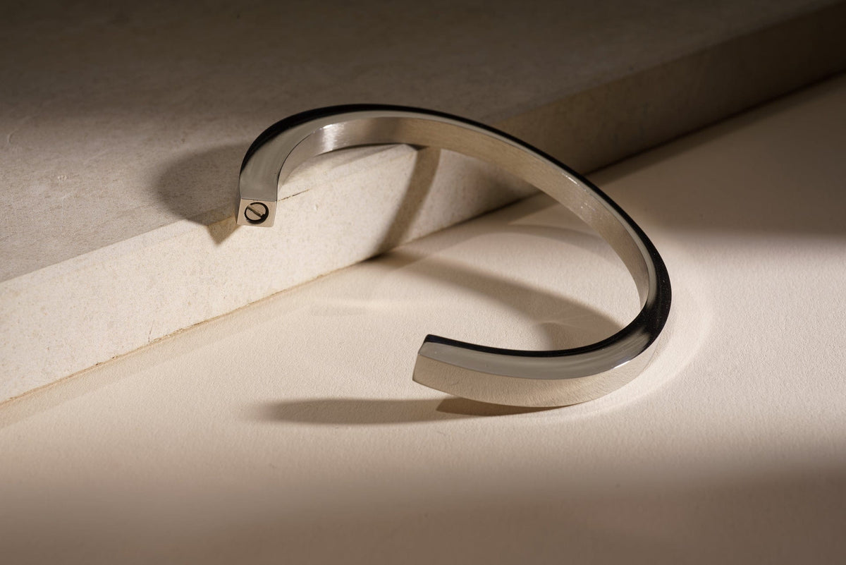 Einäscherungsarmband – Eleganz | Edelstahl | Gedenkschmuck | Silberoptik
