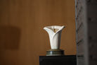 Calla-Lilien-Andenkenurne – Weiß matt | Keramik