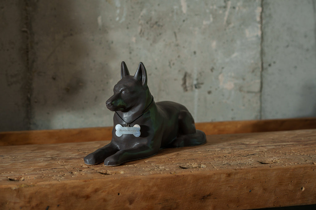 Deutschen Schäferhund Urne – Grau Matt | Keramikurne für Haustiere