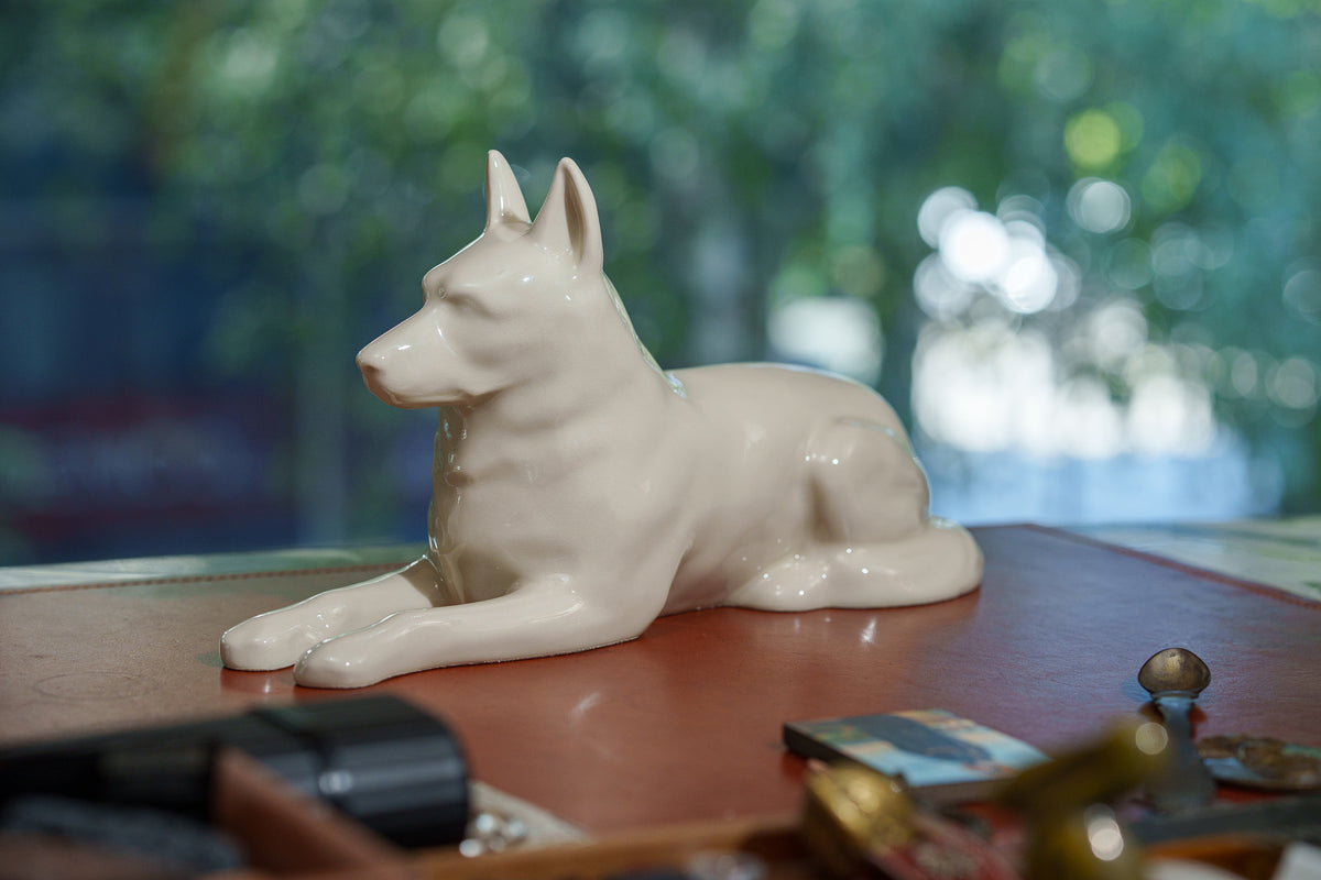 Deutschen Schäferhund Urne – Transparent | Keramikurne für Haustiere