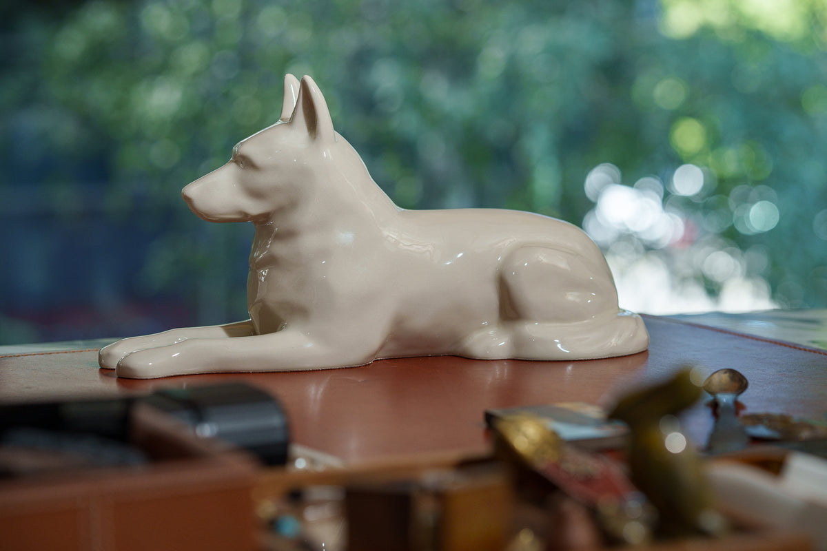 Deutschen Schäferhund Urne – Transparent | Keramikurne für Haustiere