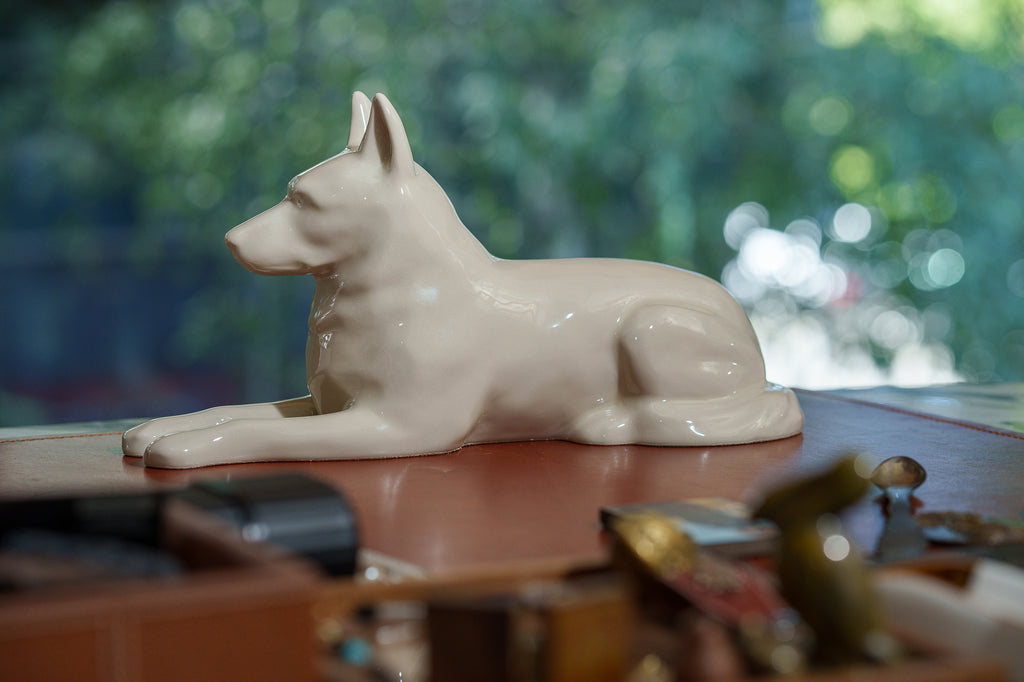 Deutschen Schäferhund Urne – Transparent | Keramikurne für Haustiere