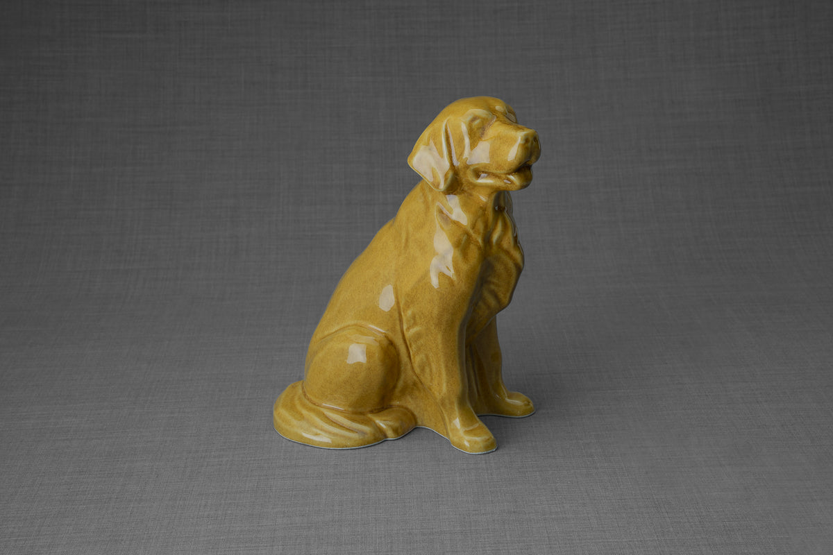 Golden Retriever Urne – Gelb | Keramikurne für Haustiere