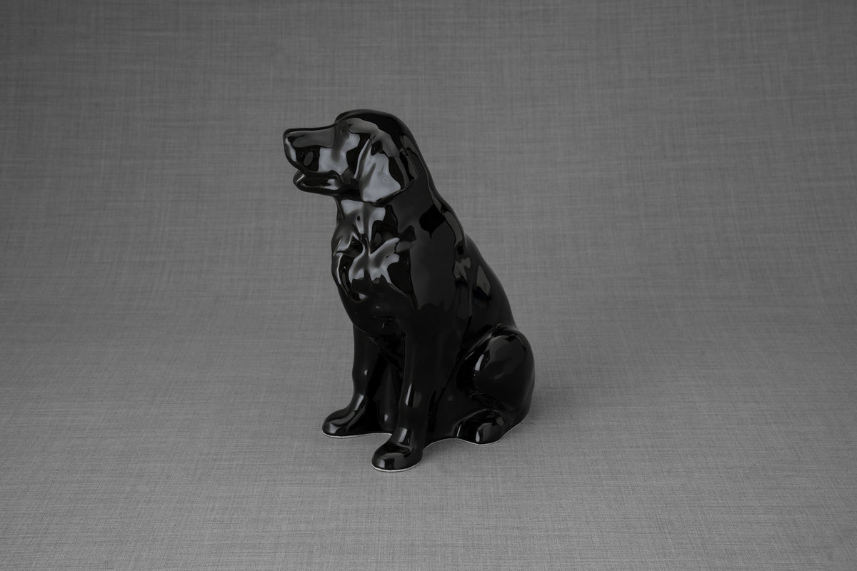 Golden Retriever Urne – Schwarz | Keramikurne für Haustiere