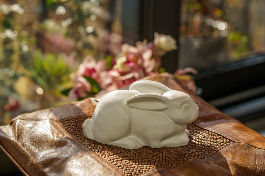 Kaninchen Urne für Asche - Weiß Matt | Keramik Hasen Urne
