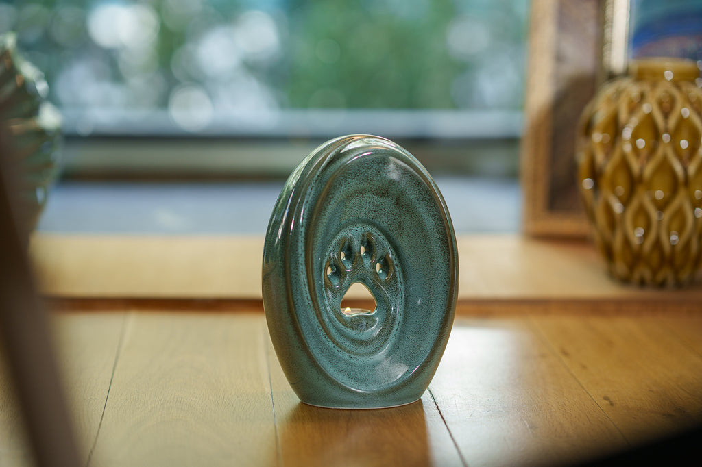 Große Pfote mit Teelicht - Haustier Urne für Asche - Ölige grüne Melange| Keramik | Handgemacht