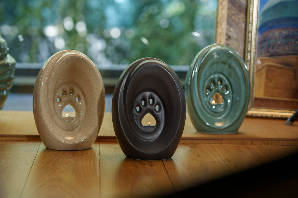 Große Pfote mit Teelicht - Haustier Urne für Asche - Keramik | Handgemacht