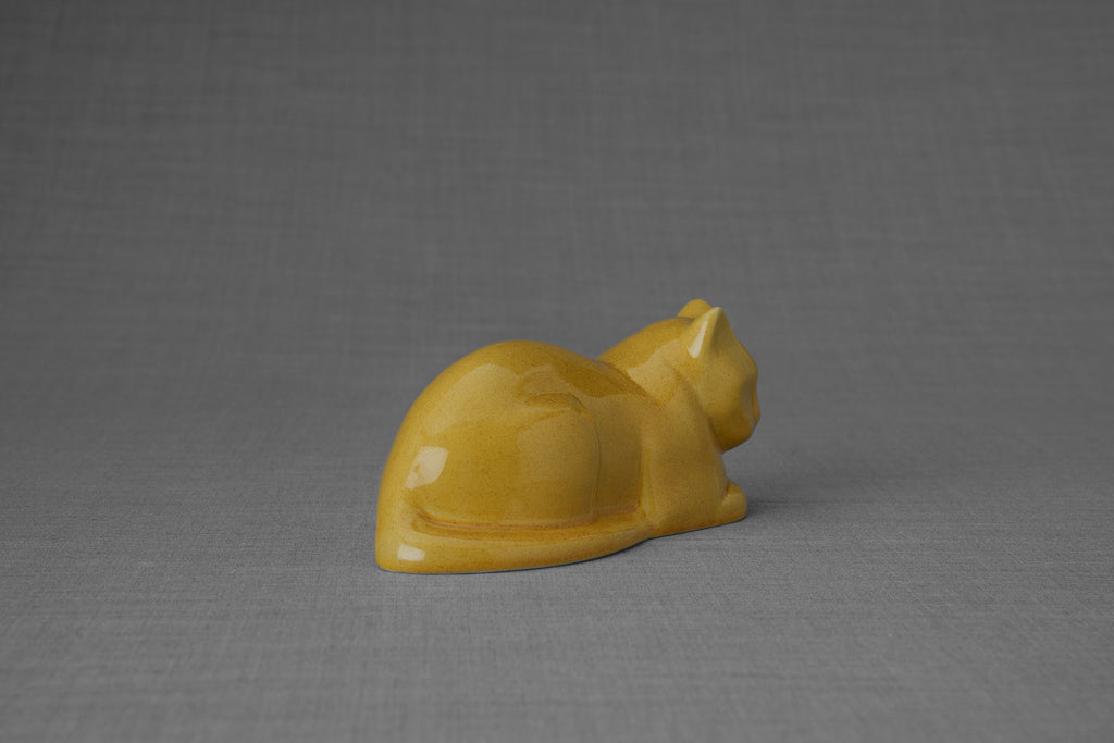 Mini Liegende Katzenurne - Bernsteingelb | Keramik | Handgemacht