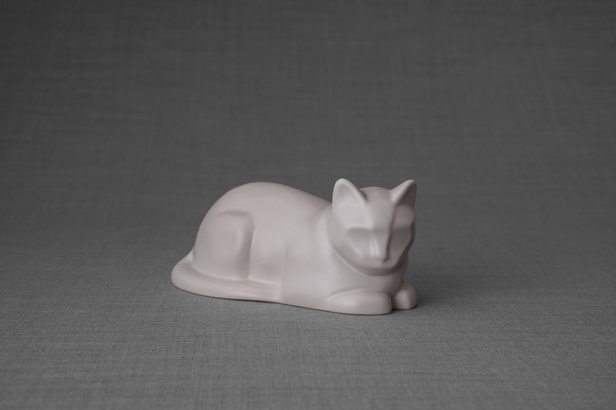 Mini Liegende Katzenurne - Weiß Matt | Keramik | Handgemacht